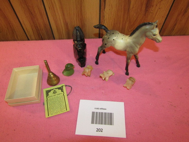 knick knacks