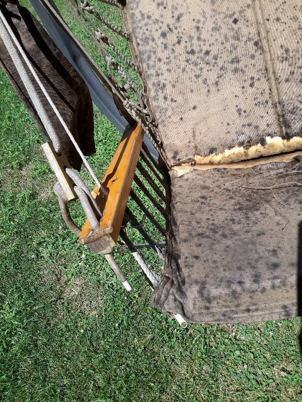 lot 13 image: Canvas, Metal and Wood hanging chair.