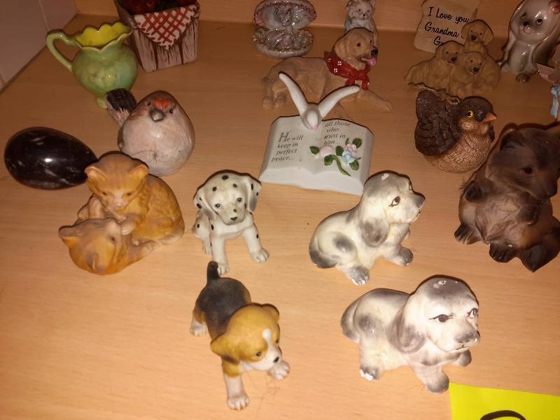 lot 38 image: Misc. Statuettes as pictured. See closeup