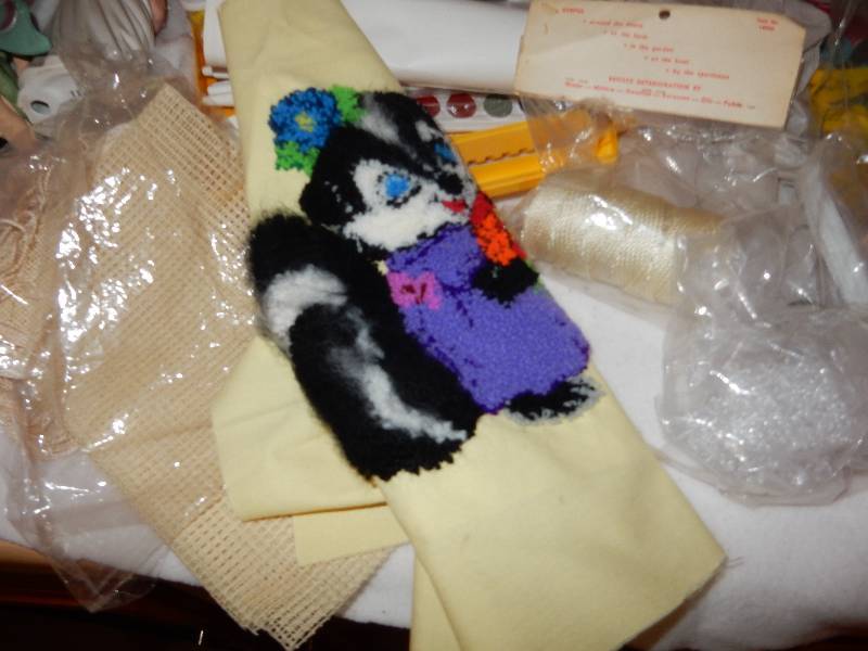 lot 73 image: Misc. Sewing and Craft items as pictured.