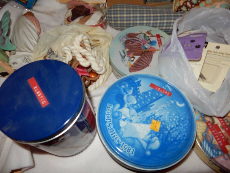 lot 74 image: Misc. Craft items and tools as pictured