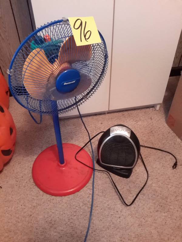 lot 96 image: Kids room color oscillating fan, and PELONIS, heater.. Both tested and work.