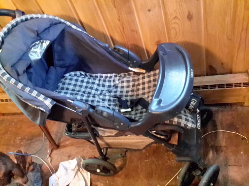 lot 120 image: Grayco, Stroller.. Folding