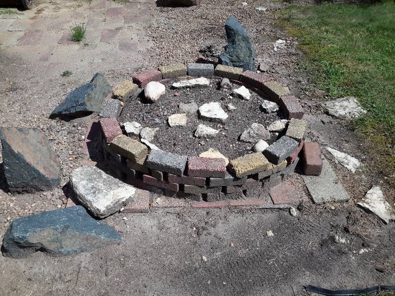 lot 11B image: Fire pit