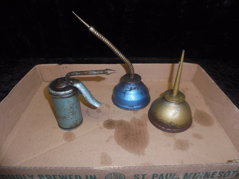Lot - Oil Cans, Eagle, Etc