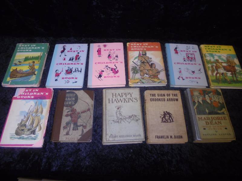 Lot - Vintage Books