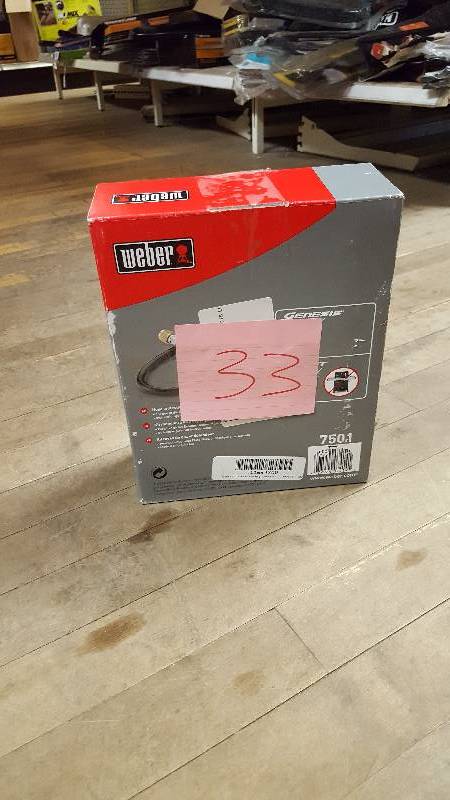 lot 33 image: Weber Hose and Regulator replacement