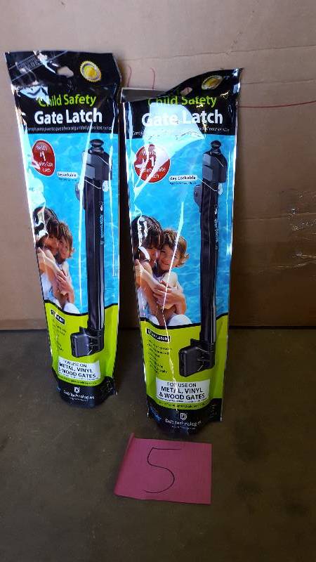 lot 105 image: Lot of 2 Child Safety Gate Latch