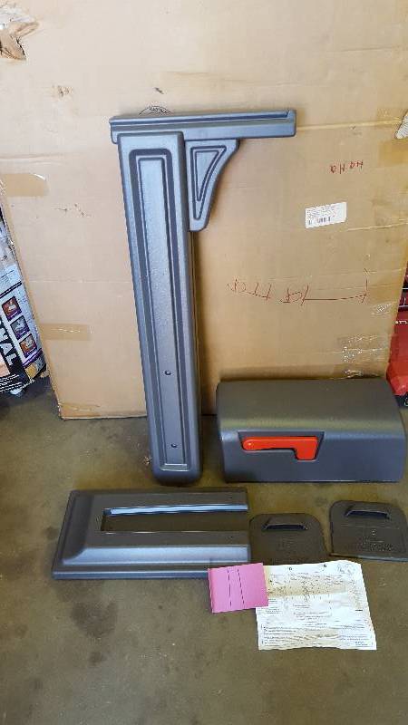 lot 111 image: Rubbermaid Classic Mailbox