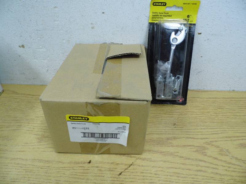 5 Packs of 6 Safety Gate Hooks