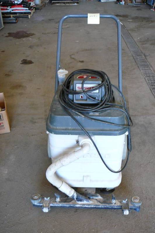 wet & dry floor vac.