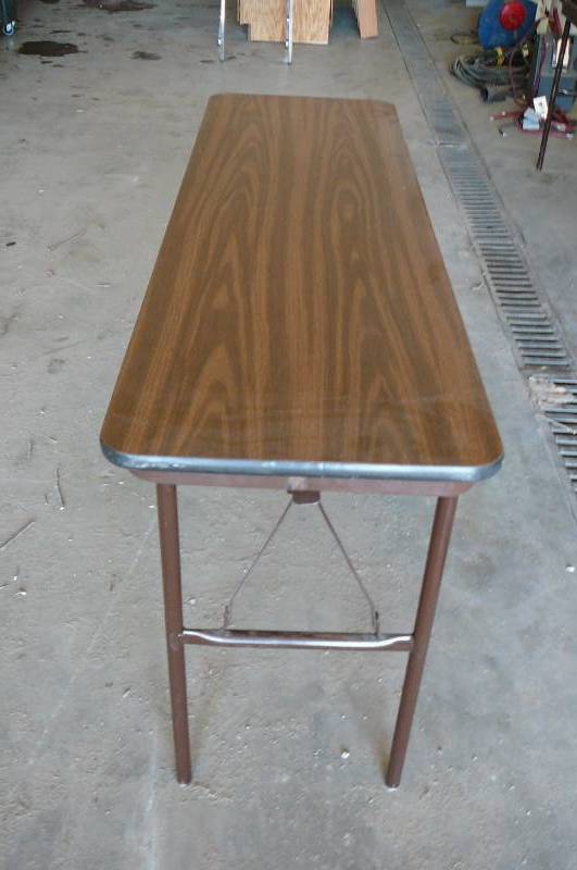 folding table