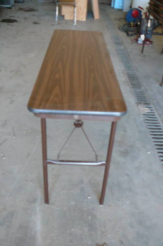 folding table