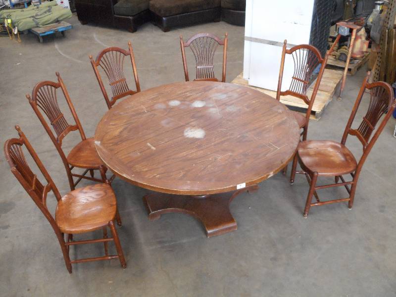 lot 7 image: Vintage 60 Round Top Wooden Dining...