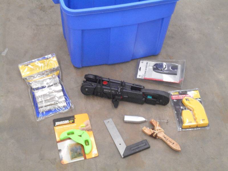 lot 35 image: Tote Of Assorted Hand Tools, Plug ...