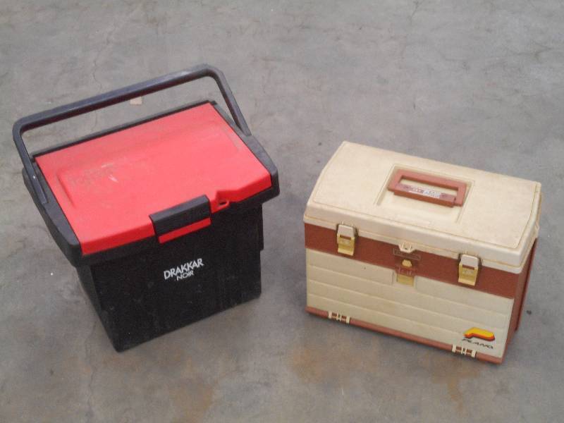lot 45 image: (1) Igloo Toolbox With Contents & (...