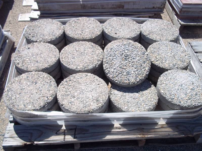 12 Round Exposed Agg. Stepping Stone