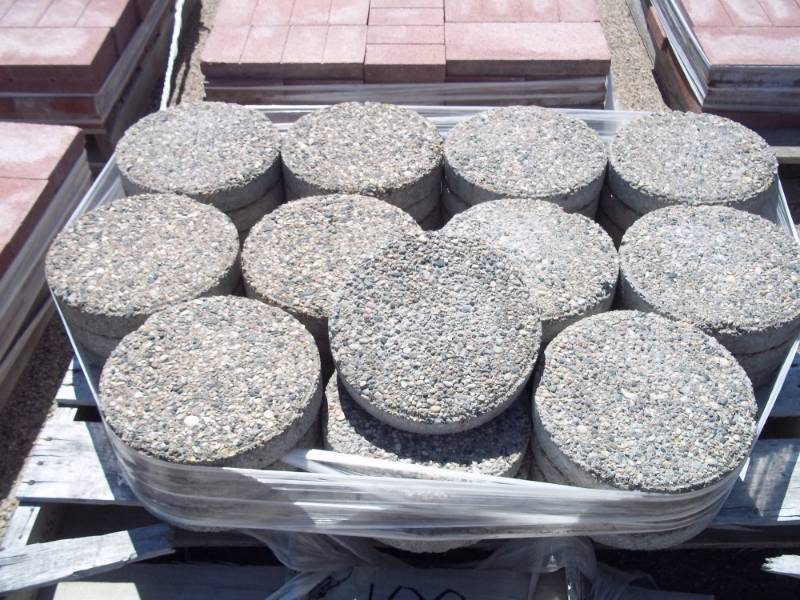12 Round Exposed Agg. Stepping Stone