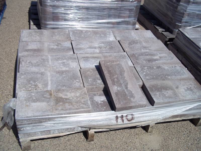 Patio Block Brown 1 58Hx7 58Wx15 58L