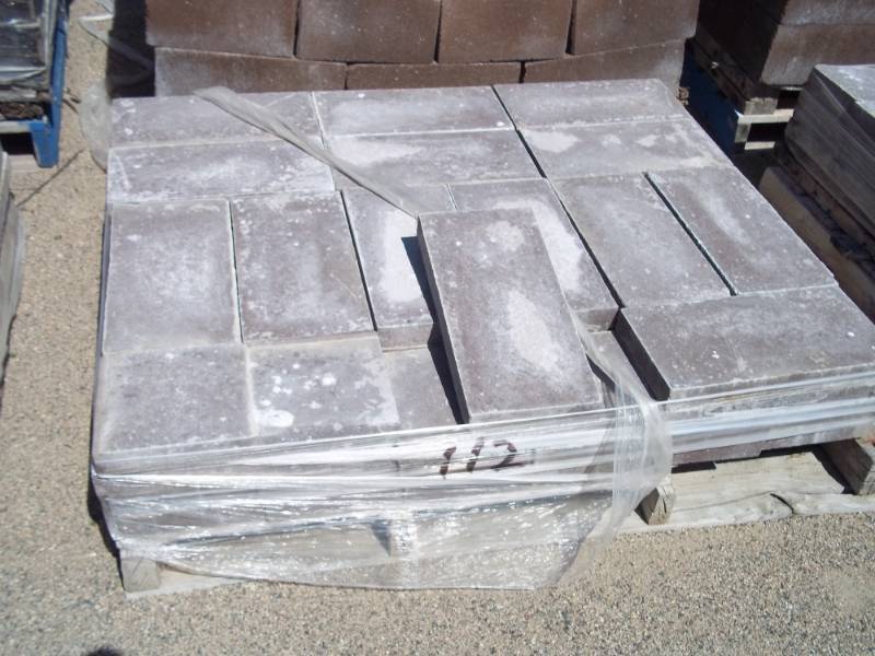 Patio Block Brown 1 58Hx7 58Wx15 58L