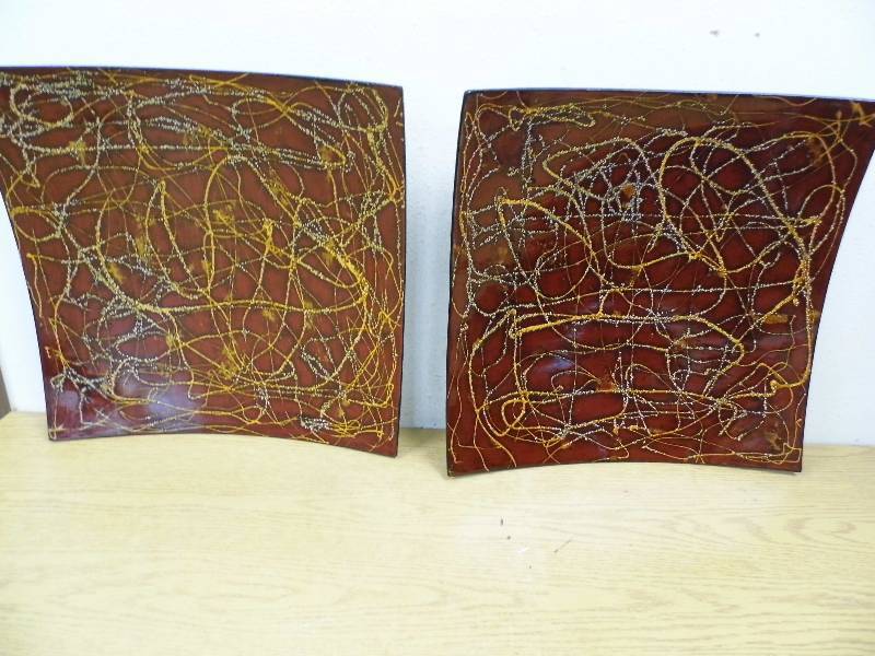 2 Curved Squares