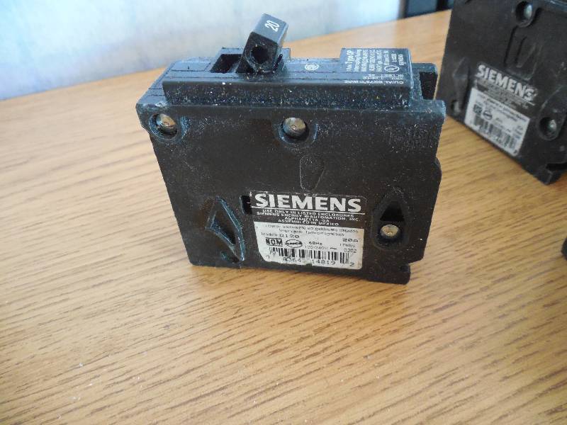 12 CIRCUIT BREAKER BOX LOT