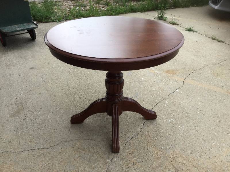 Wood Circle Tables
