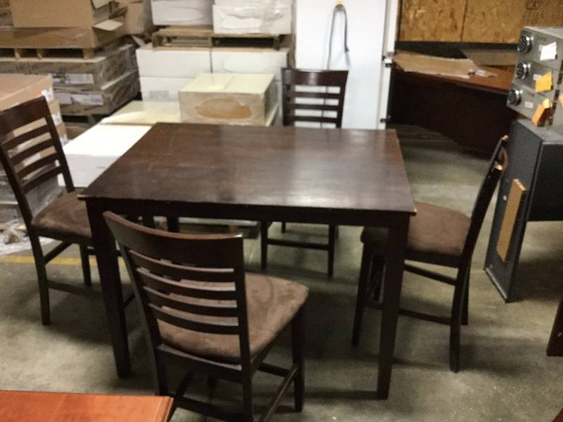 Dining Table and Chair Set