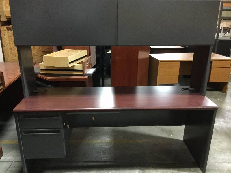 Office Desk with Hutch