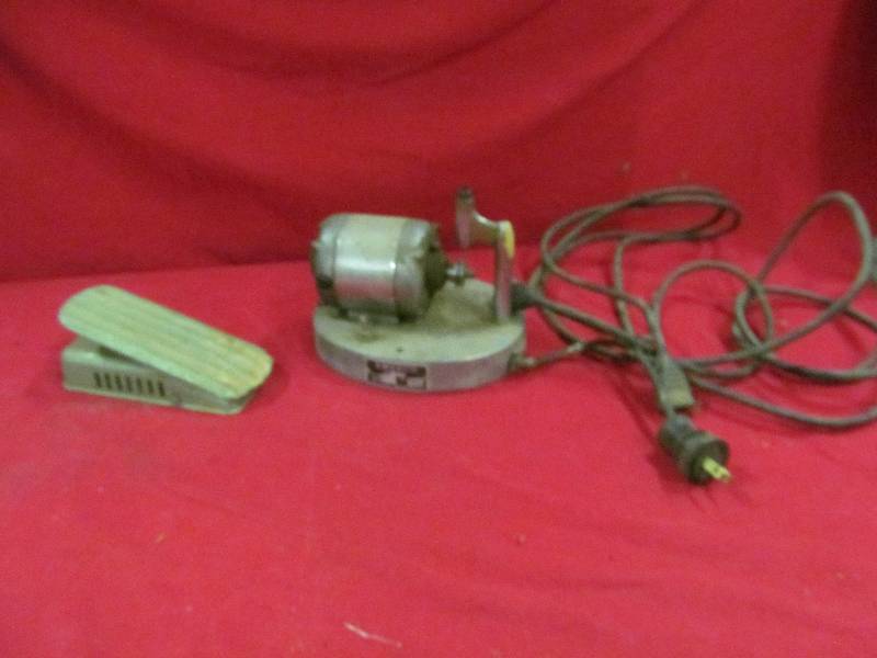Singer Motor