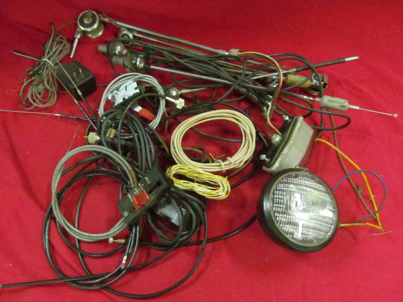Car AntennaCablesLights