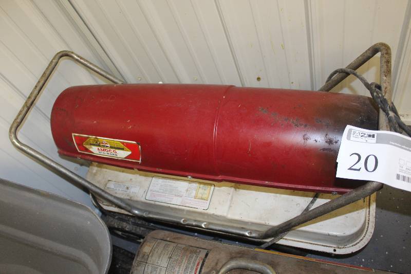 lot 20 image: Amoco Stay Warm Portable KeroseneDiesel Heater