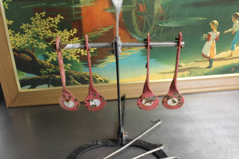lot 33 image: Shooting Targets