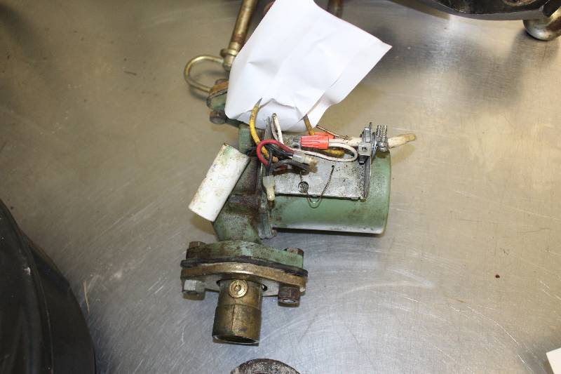 lot 73 image: Taco Brand 007 Pump Water