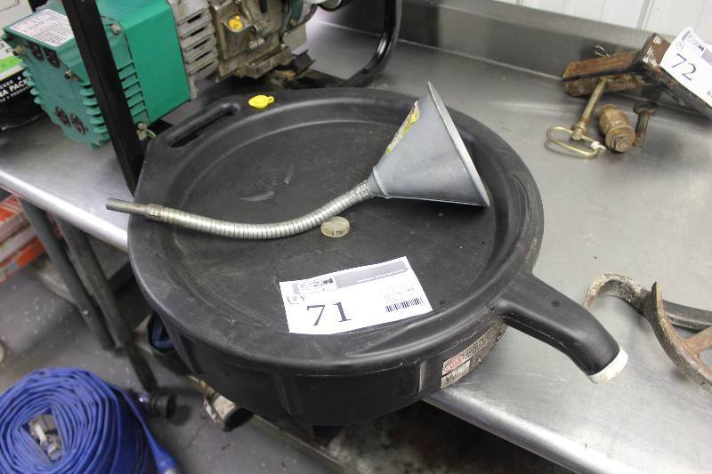 lot 71 image: Lot of (2) Oil Change Funnel, Drain Pan