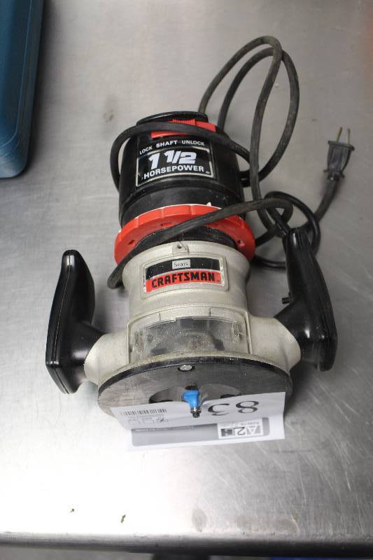 lot 83 image: Sears Craftsman Double Insulated Router