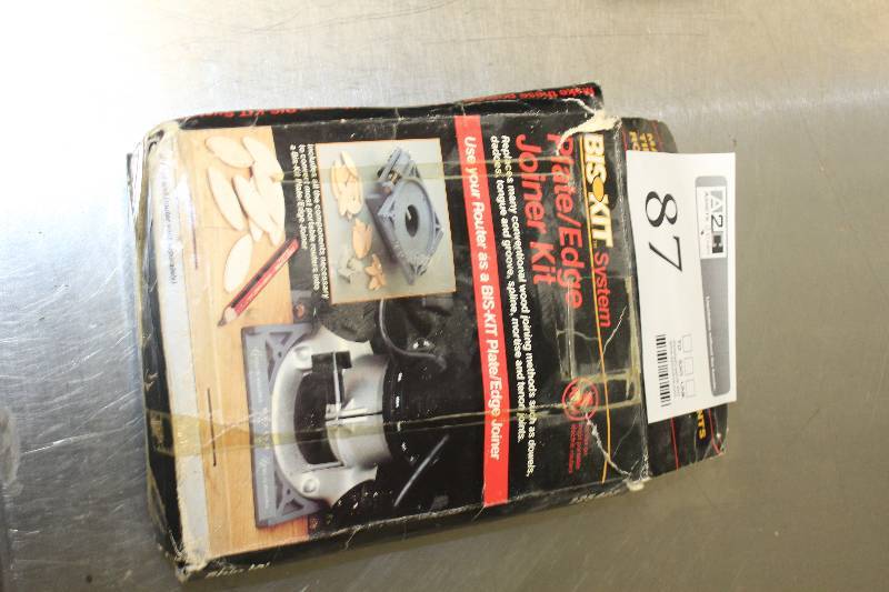 lot 87 image: Sears Craftsman Biskit PlateEdge Joiner Router Attachment Kit