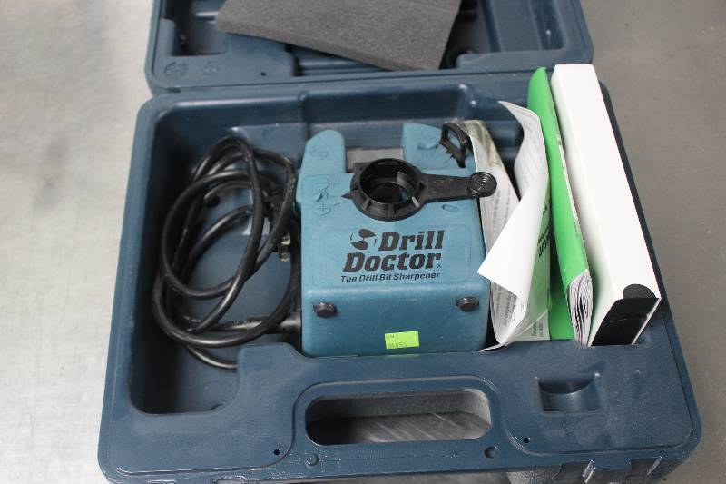 lot 86 image: Drill Doctor Drill Bit Sharpener w Case