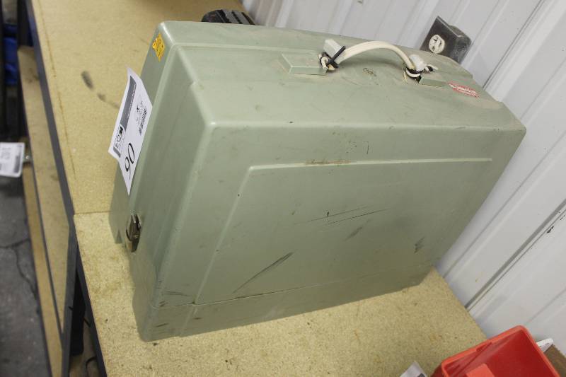 lot 90 image: Kenmore Portable Sewing Machine w Case