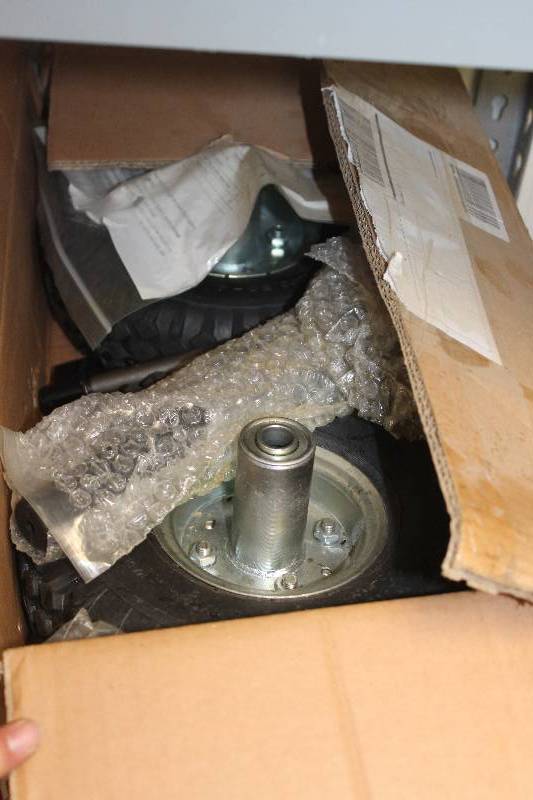 lot 121 image: Wheel Kit for a GeneratorTrash Pump