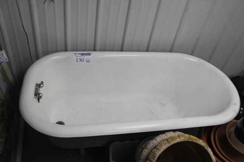lot 130 image: Claw Foot Tub, No Fixtures