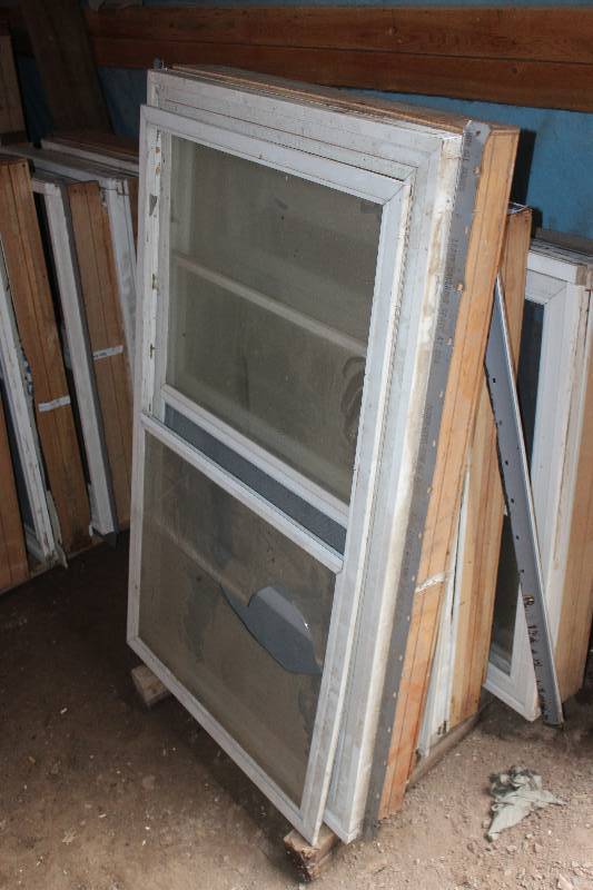 lot 145 image: Lot of (2) Window