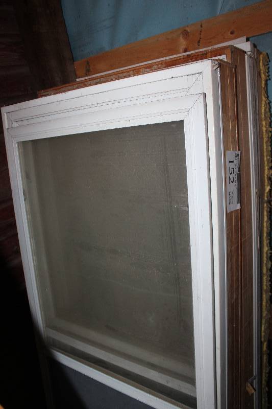 lot 152 image: Lot of (3) Window