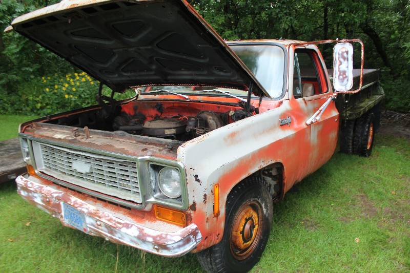 lot 2 image: 1973 C30 Chevrolet Pickup Converted Bed and 350ci with 4 Bolt Main