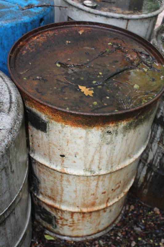 lot 189 image: Lot of (4) Metal Barrel Approximately 50-Gallon