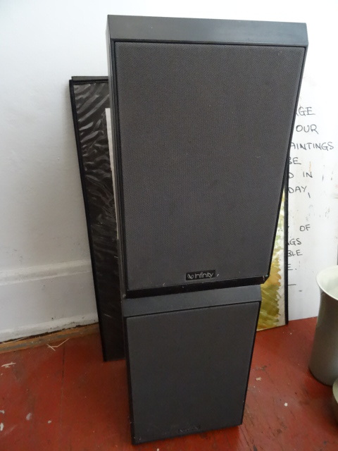lot 4 image: Pair of Infinity Stereo Speakers. VRS-4