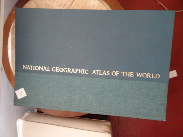 lot 16 image: 1975 National Geographic Atlas