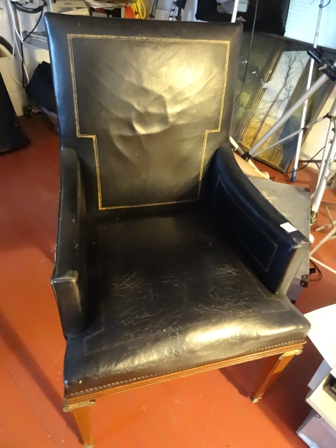lot 80 image: Vintage Leather Wood Framed Side Chair