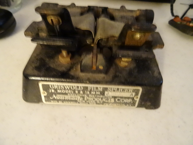 lot 104 image: Griswold Film Splicer