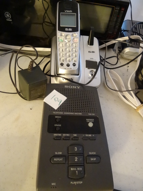 lot 109 image: V Tech Cordless Phone.